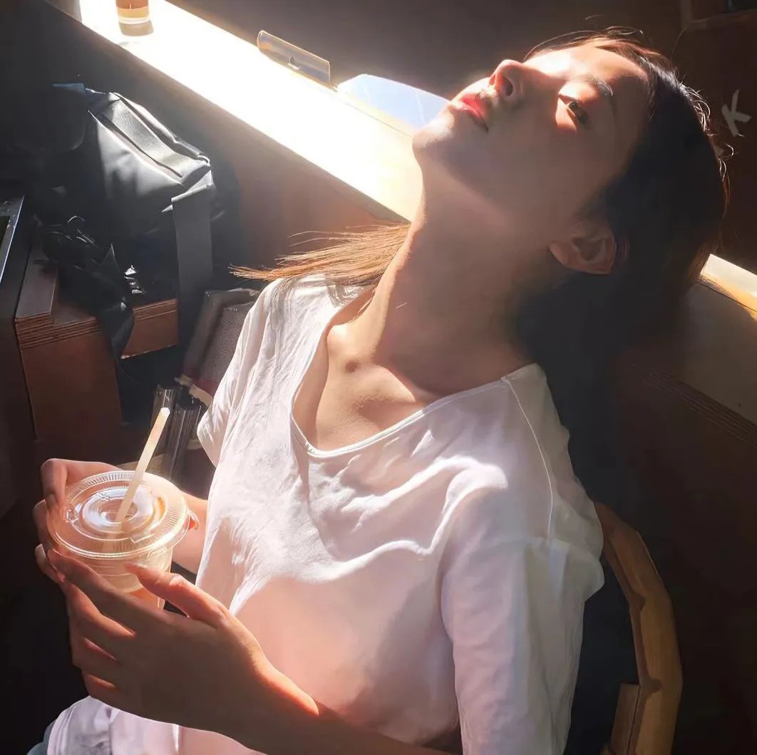 再见已是白月光